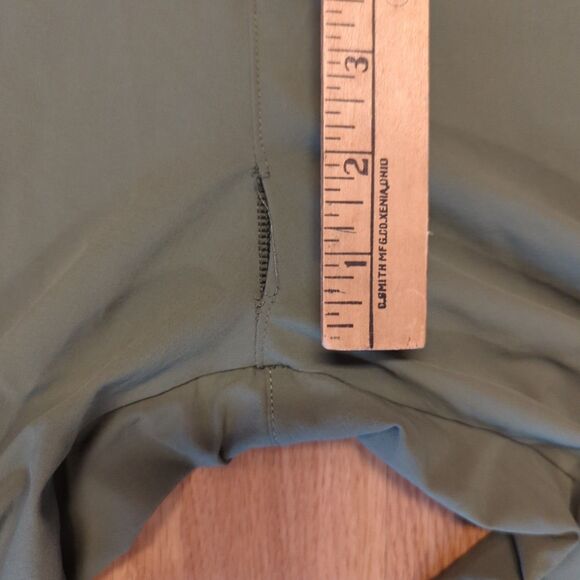 On Cloud On Running Active Pants Mens Large Olive Green Stretch Workout - Picture 4 of 10